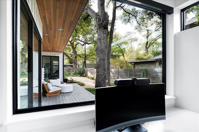 3313 Bonnie RD, Austin, TX 78703