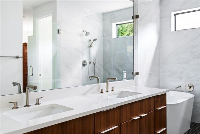 3313 Bonnie RD, Austin, TX 78703