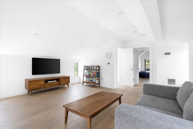 3313 Bonnie RD, Austin, TX 78703