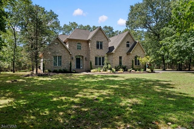 7 Harmony Ct, Southampton Twp., NJ 08088