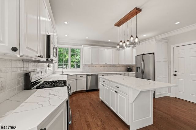 7 Harmony Ct, Southampton Twp., NJ 08088
