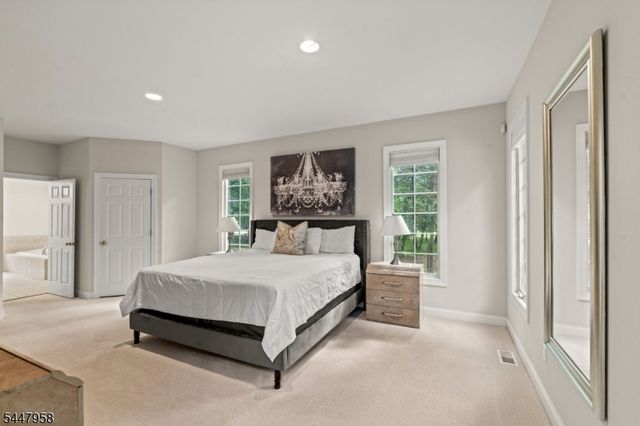 7 Harmony Ct, Southampton Twp., NJ 08088