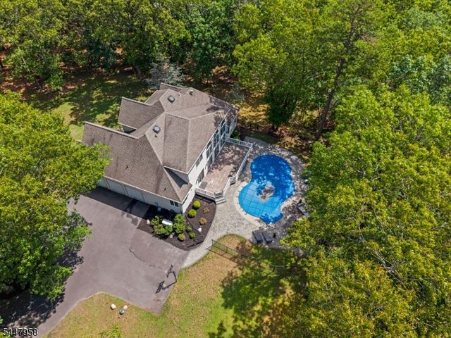 7 Harmony Ct, Southampton Twp., NJ 08088