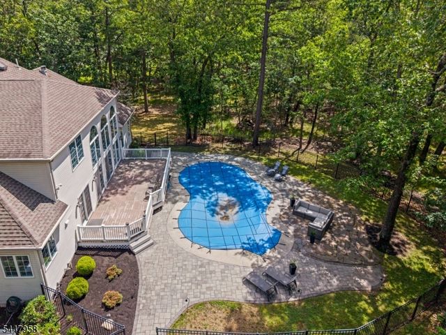 7 Harmony Ct, Southampton Twp., NJ 08088