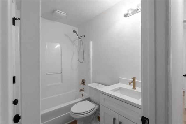 2203 Hidden Creek Drive, Decatur, GA 30035