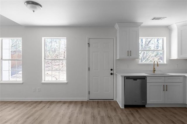 2203 Hidden Creek Drive, Decatur, GA 30035