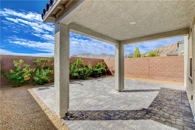 10781 San Millan Avenue, Las Vegas, NV 89166