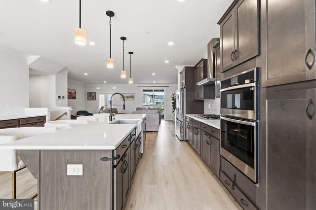 16007 HYDE PARK PL, Bowie, MD 20716
