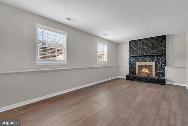 2012 ENGLISH OAK CT, Waldorf, MD 20601