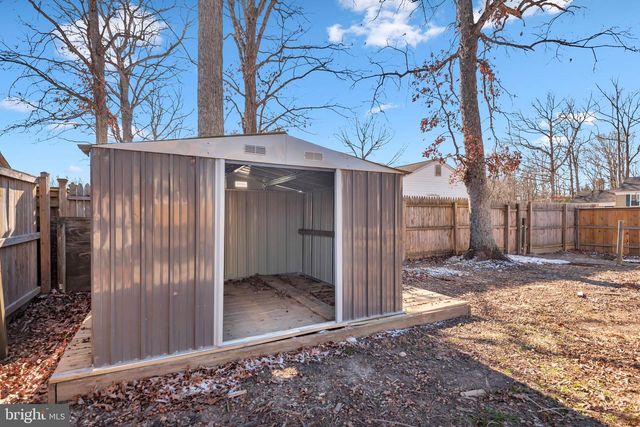 2012 ENGLISH OAK CT, Waldorf, MD 20601