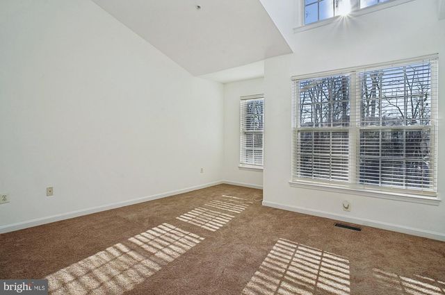 12 HARBOUR HEIGHTS DR, Annapolis, MD 21401