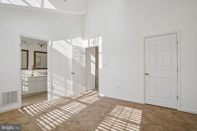 12 HARBOUR HEIGHTS DR, Annapolis, MD 21401