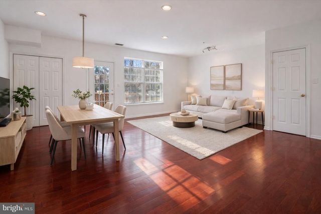 12 HARBOUR HEIGHTS DR, Annapolis, MD 21401