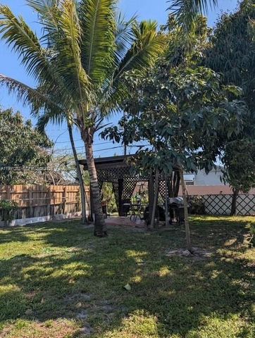 648 E 40th Street, Hialeah, FL 33013