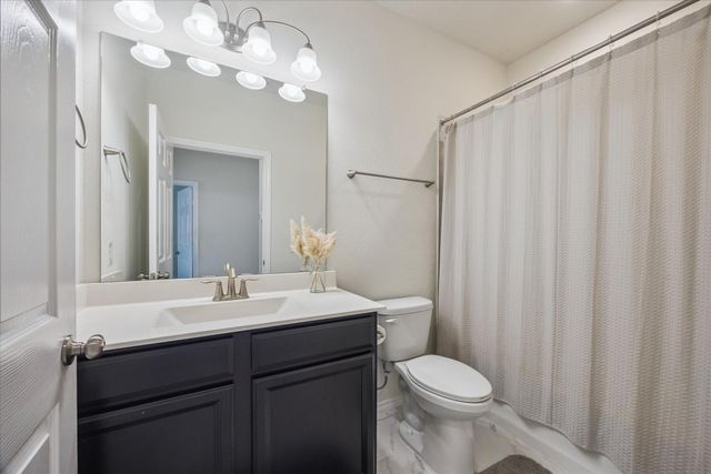 1817 Agoura Hills Dr, Houston, TX 77080