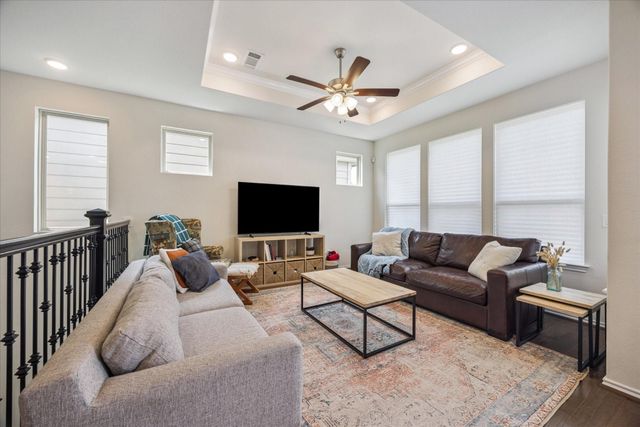 1817 Agoura Hills Dr, Houston, TX 77080