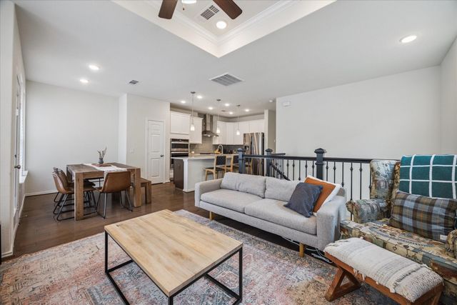 1817 Agoura Hills Dr, Houston, TX 77080