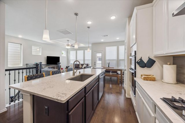1817 Agoura Hills Dr, Houston, TX 77080