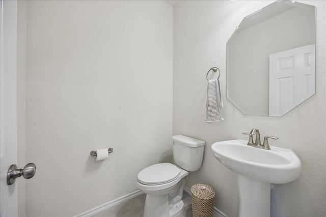 1817 Agoura Hills Dr, Houston, TX 77080