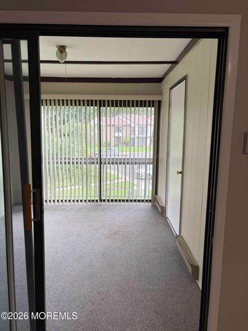 129 Amberly Drive D, Manalapan, NJ 07726