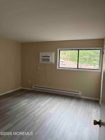 129 Amberly Drive D, Manalapan, NJ 07726