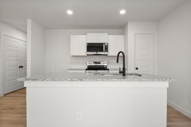 506 E 23rd Street, Wolfforth, TX 79382