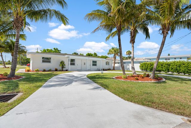 662 Granada Street, Fort Pierce, FL 34949