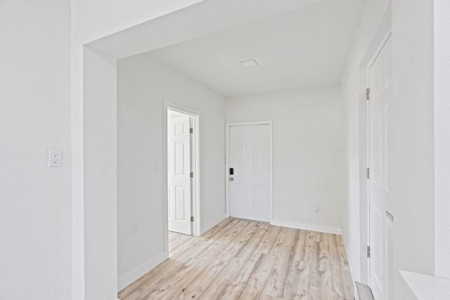 662 Granada Street, Fort Pierce, FL 34949