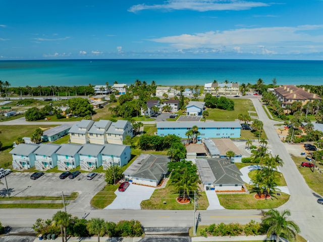 662 Granada Street, Fort Pierce, FL 34949