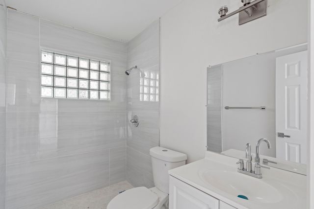 662 Granada Street, Fort Pierce, FL 34949