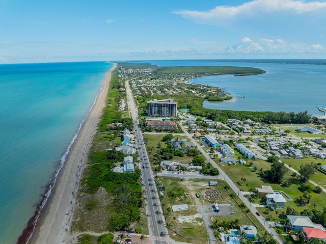 662 Granada Street, Fort Pierce, FL 34949