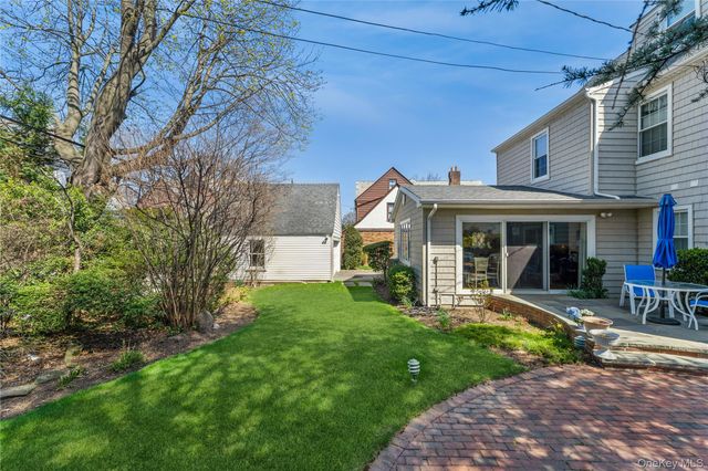 154 Wellington Road, Garden City, NY 11530