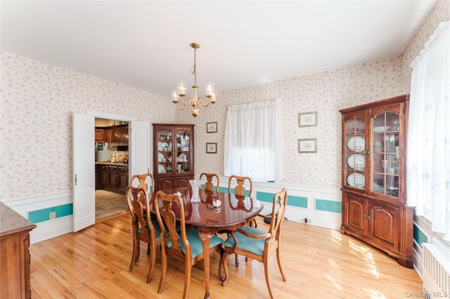 154 Wellington Road, Garden City, NY 11530