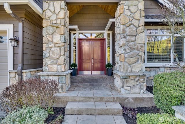 1915 205th Place NE, Sammamish, WA 98074