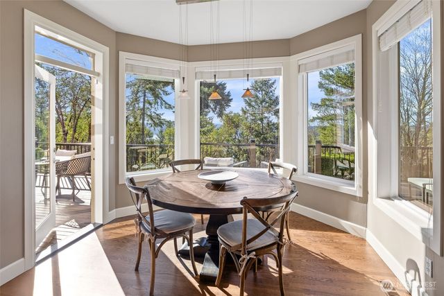 1915 205th Place NE, Sammamish, WA 98074