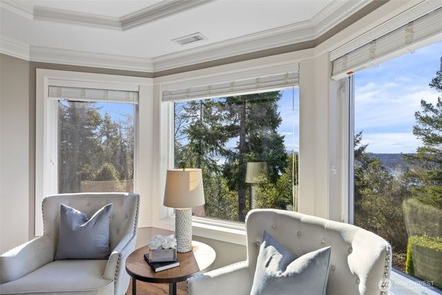 1915 205th Place NE, Sammamish, WA 98074