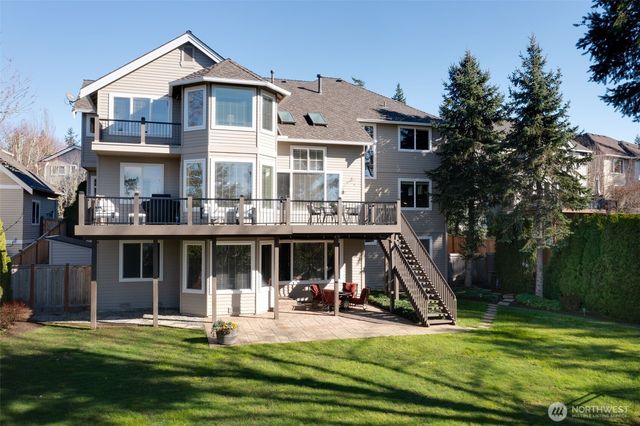 1915 205th Place NE, Sammamish, WA 98074