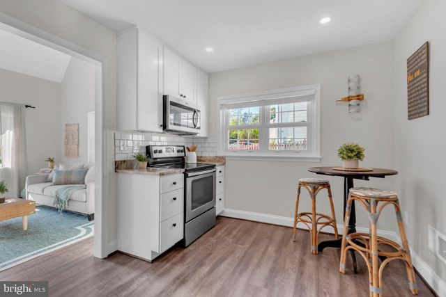 946 SHORE ACRES RD, Arnold, MD 21012