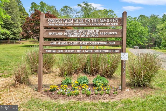 946 SHORE ACRES RD, Arnold, MD 21012