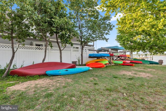 946 SHORE ACRES RD, Arnold, MD 21012