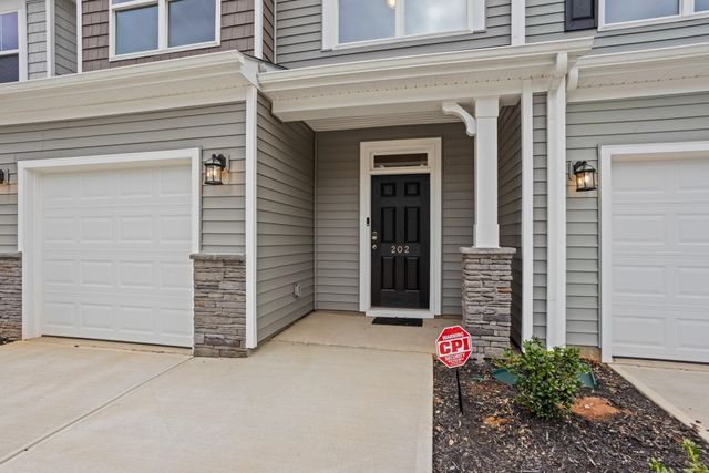 202 Spartina Court, Spartanburg, SC 29307