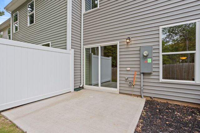 202 Spartina Court, Spartanburg, SC 29307