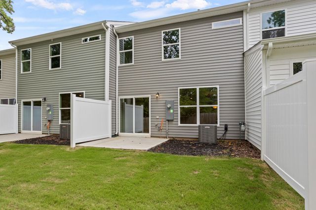 202 Spartina Court, Spartanburg, SC 29307