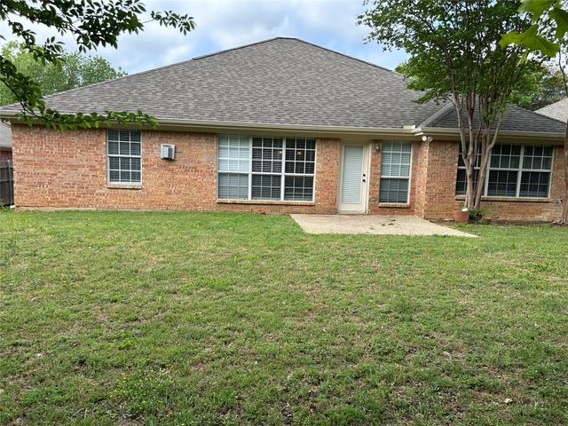 612 Everglade Drive, Mansfield, TX 76063