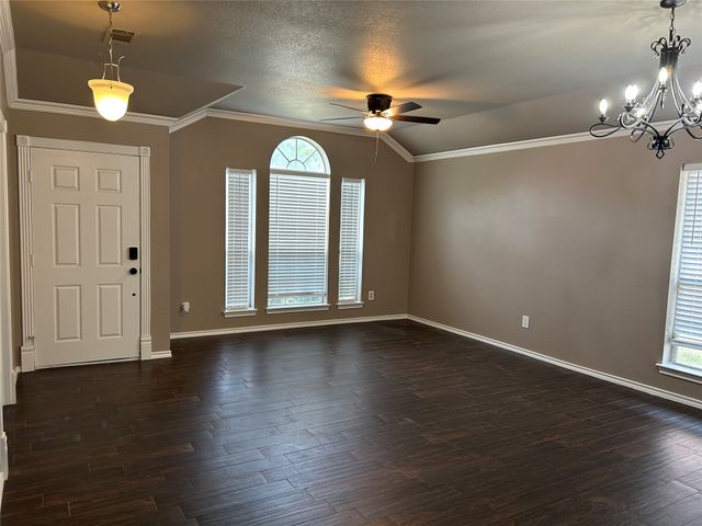 612 Everglade Drive, Mansfield, TX 76063