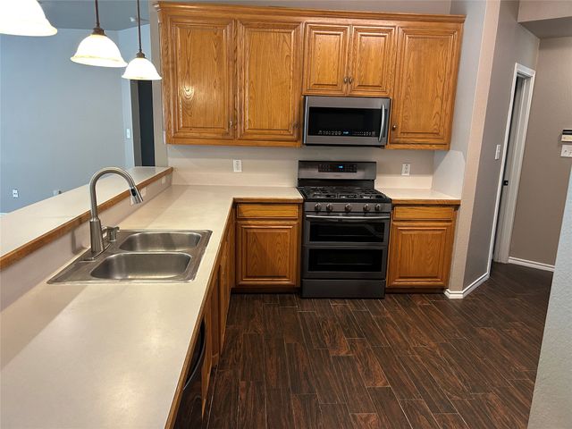 612 Everglade Drive, Mansfield, TX 76063