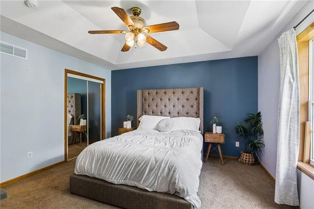 109 NW 101st Place, Kansas City, MO 64155