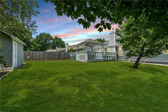 109 NW 101st Place, Kansas City, MO 64155