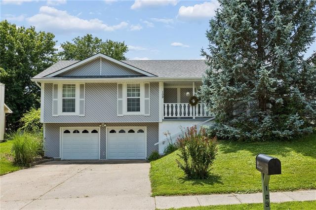 109 NW 101st Place, Kansas City, MO 64155
