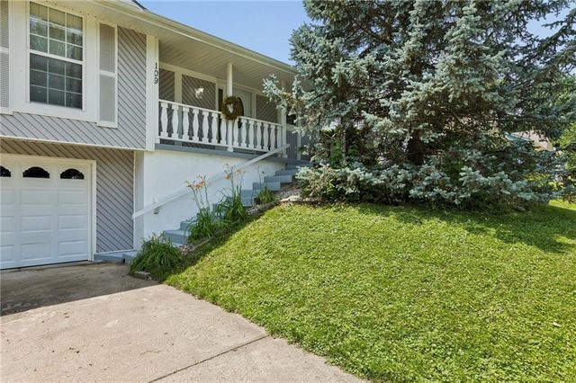 109 NW 101st Place, Kansas City, MO 64155